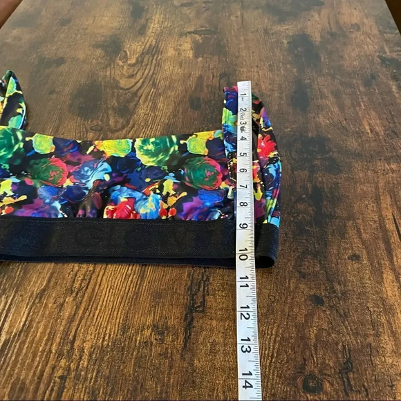Glow8 multi color cute sports bra - Picture 2 of 15